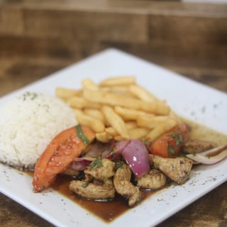 Bowl 13. Pollo Saltado